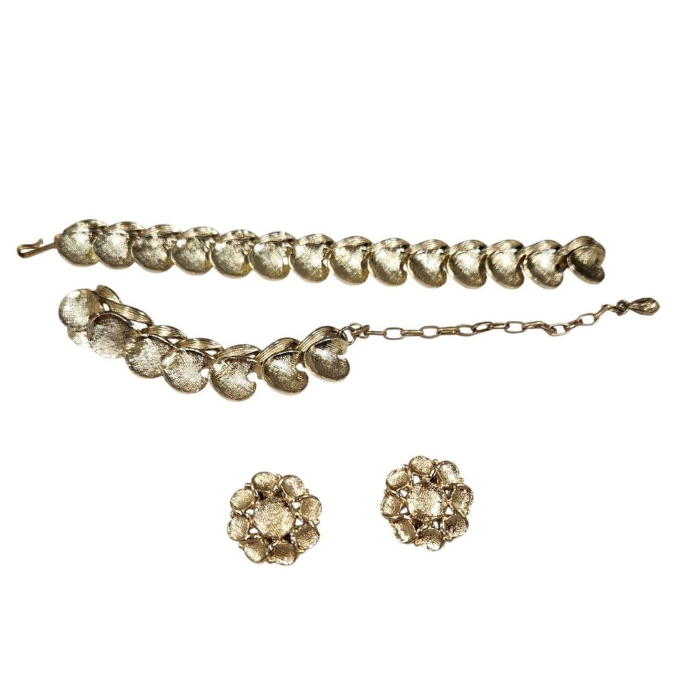 Vintage Gold Tone Necklace Clip On Earrings Set AS IS - Picture 3 of 13